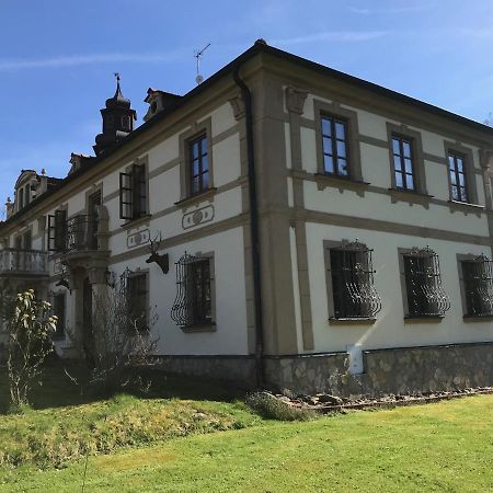 Zamecek Zdiky - Moderni Maly Apartman Bujanov Luaran gambar